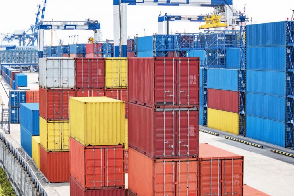 Saiba tudo sobre o entreposto aduaneiro na importação e exportação